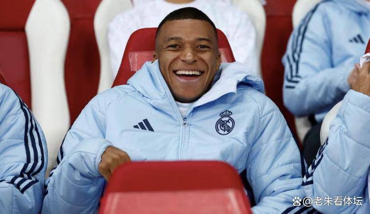 欧冠双响+赛季25球！姆巴佩强势救主皇马3-0大胜紧追巴萨他离C罗59球神迹只差4场？